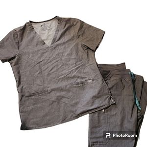 Figs grey scrubs technical collection